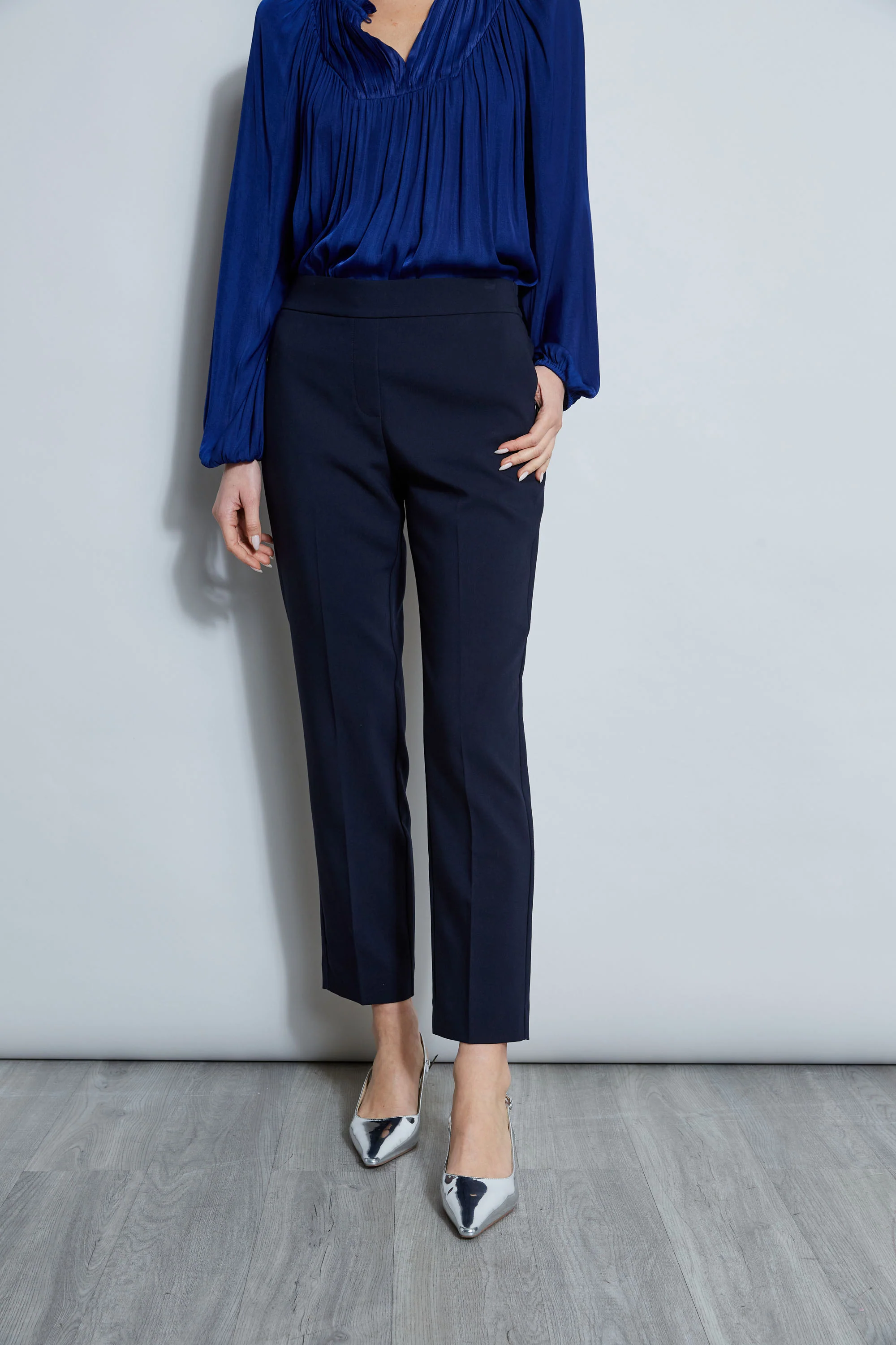 T-Tahari Slim Pull on Pant - Murepair