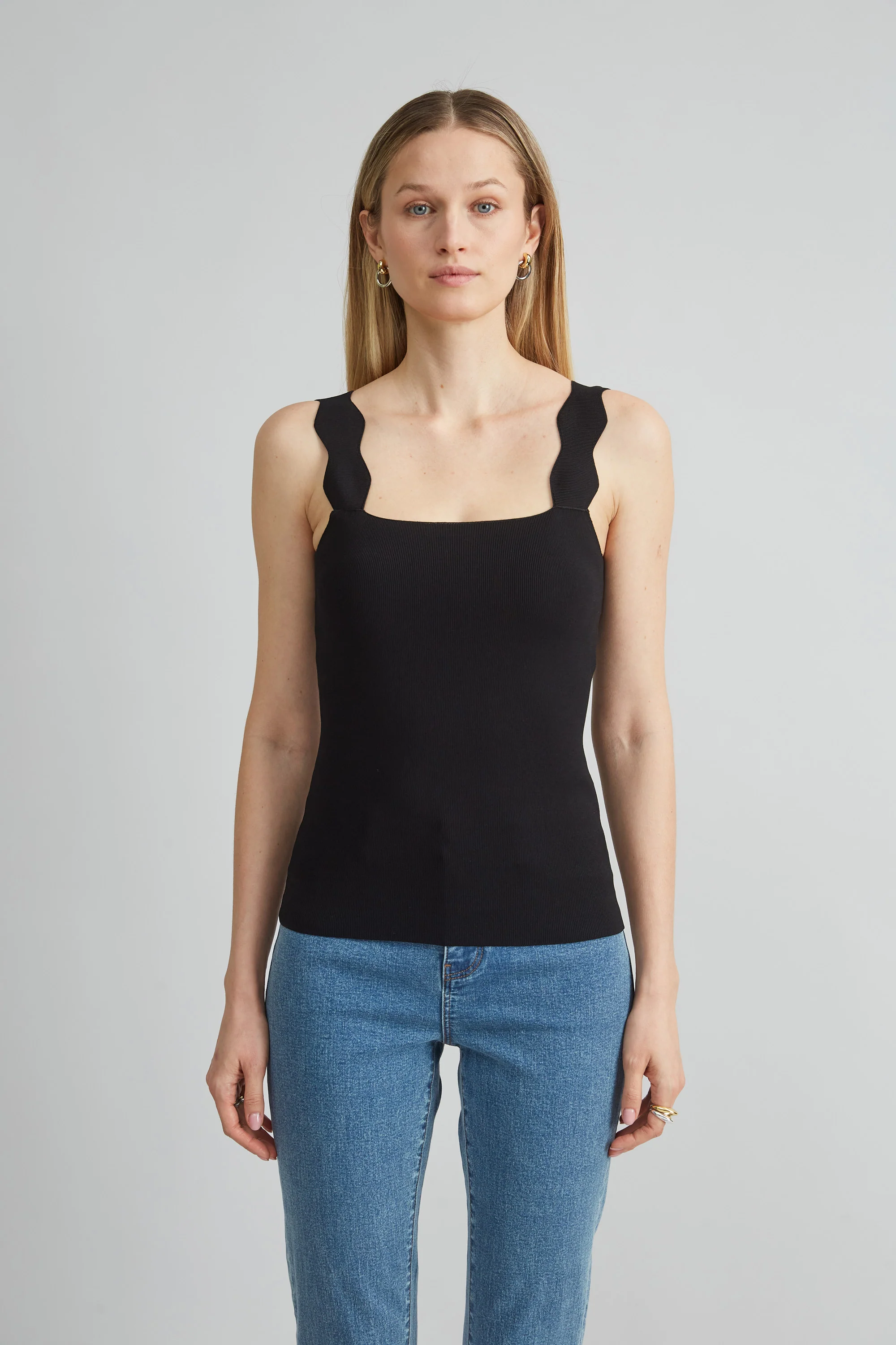 Scallop Sweater Tank - Murepair