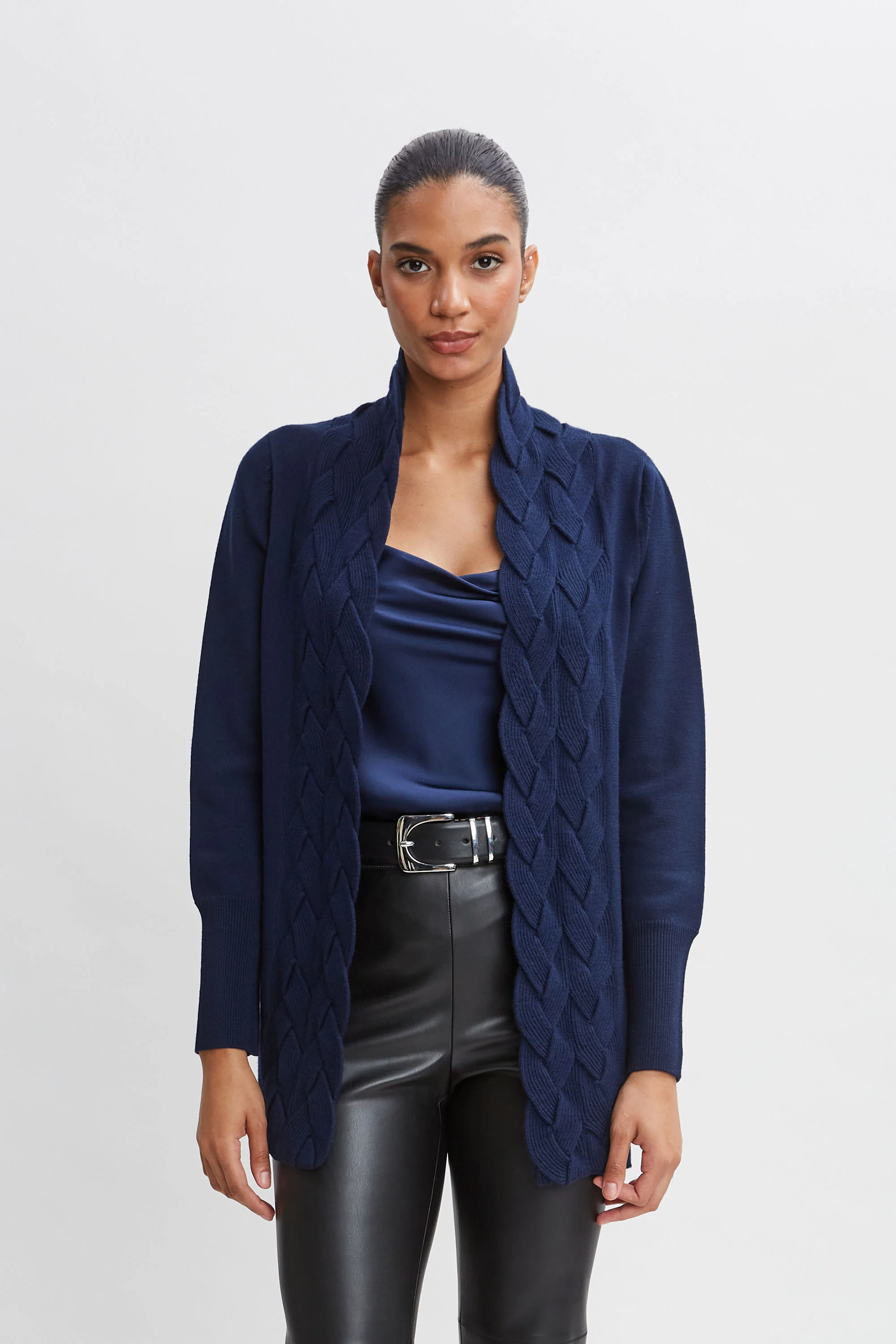 Cable Cardigan - Murepair