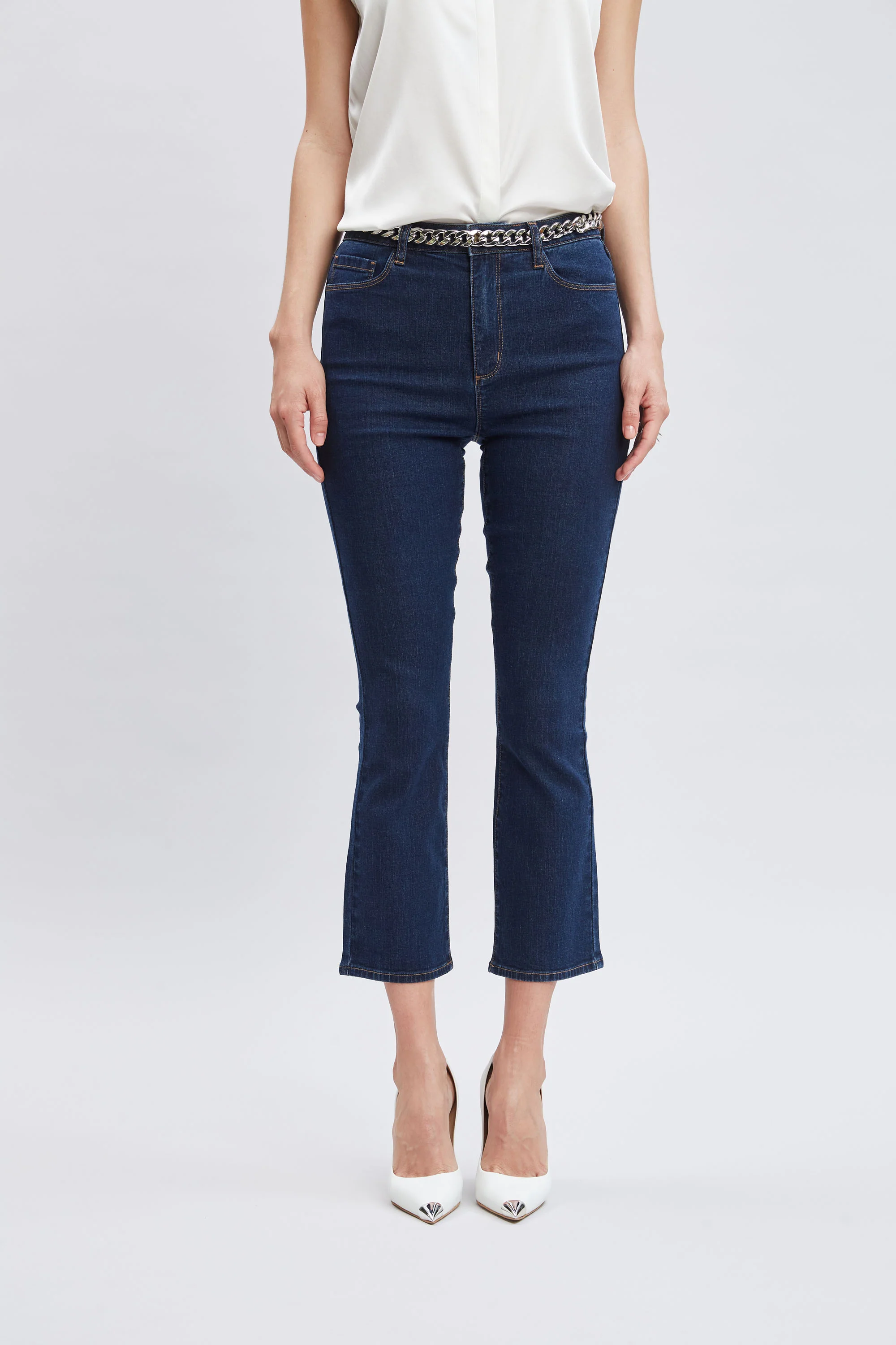Micro Flare Cropped Jeans - Murepair
