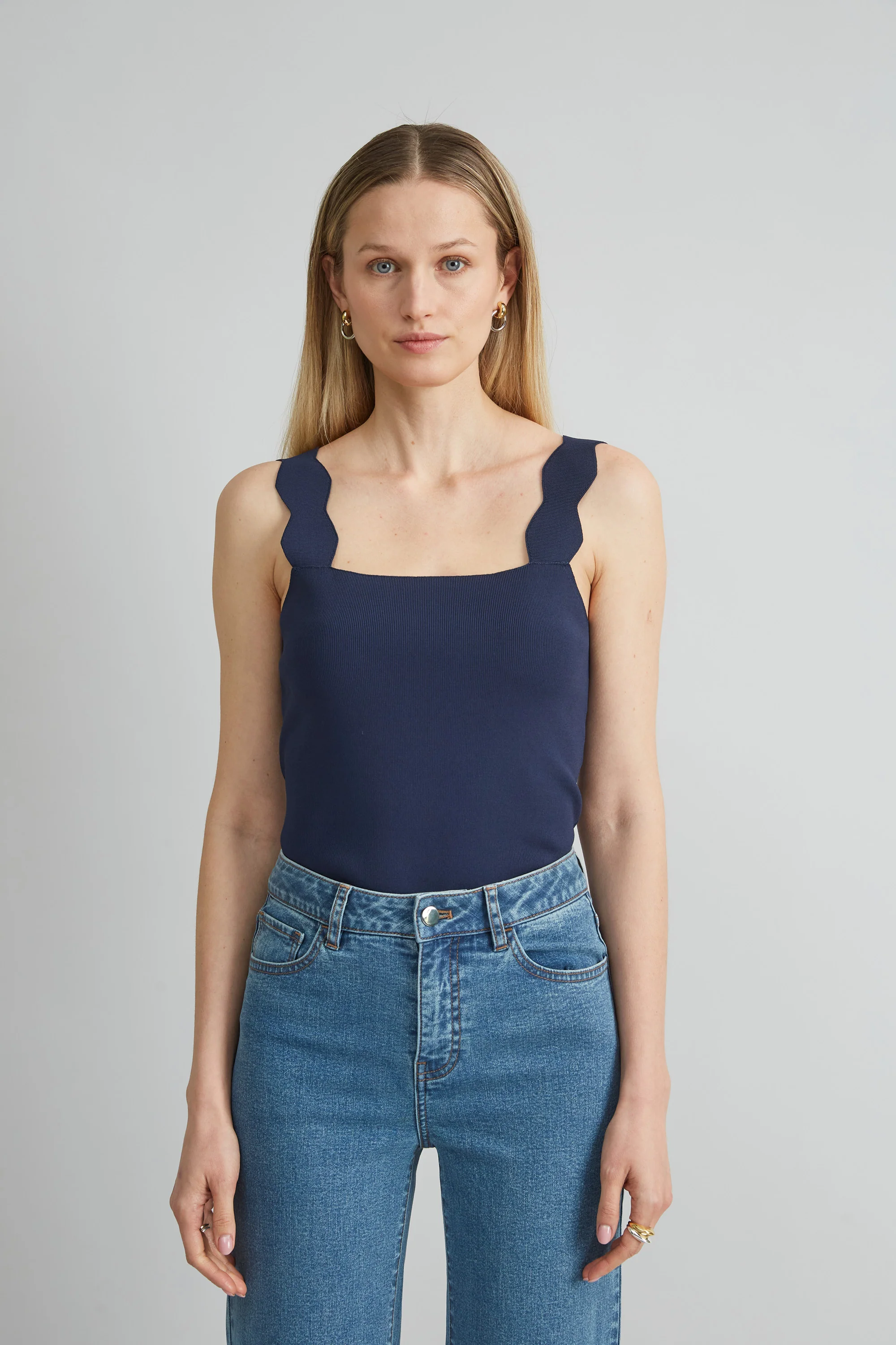 Scallop Sweater Tank - Murepair