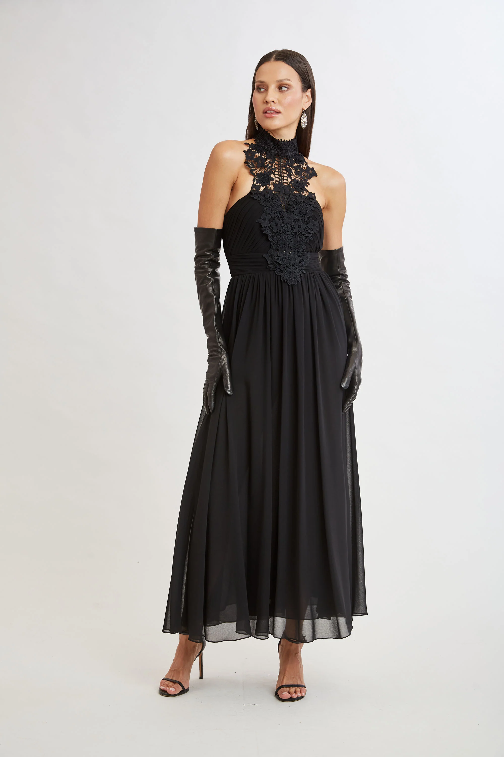 Lace Applique Chiffon Halter Gown - Murepair